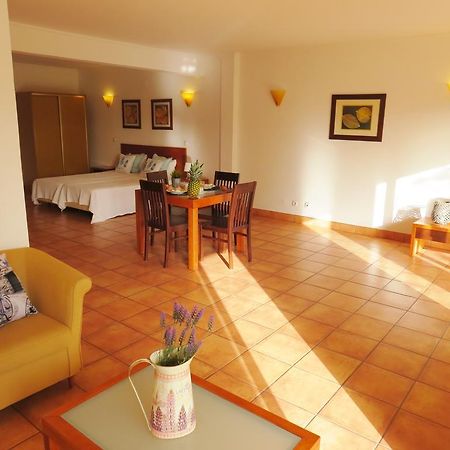 Vila Mos - Beach Resort Lagos Kültér fotó