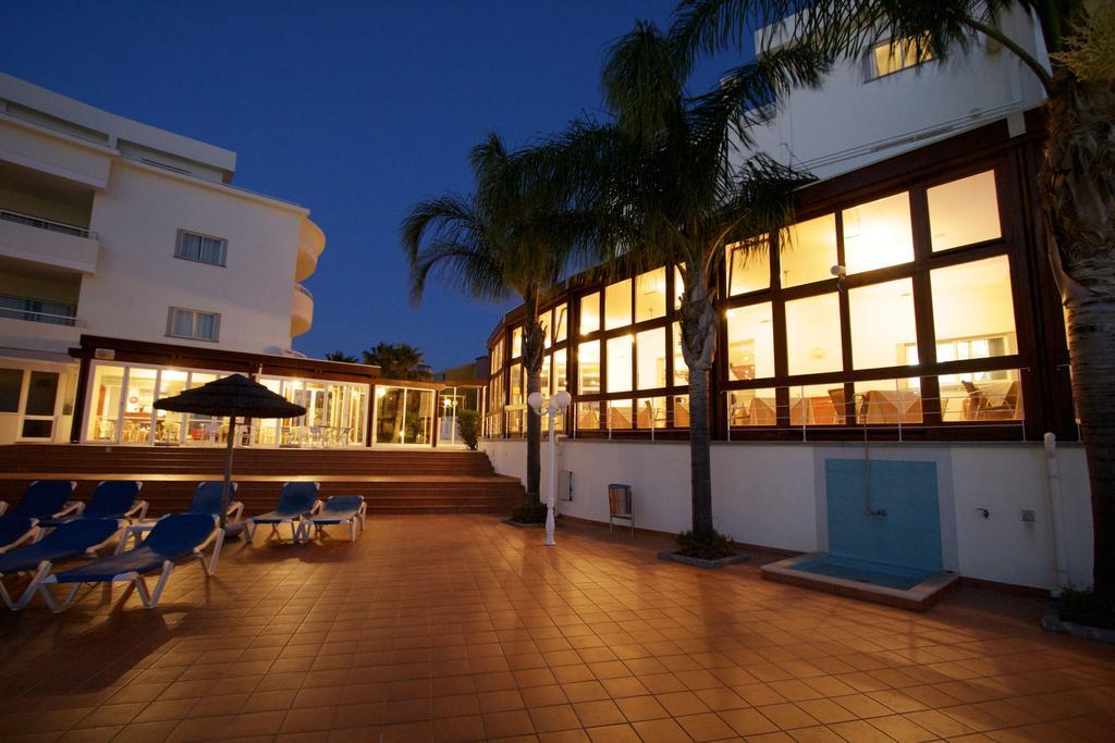 Vila Mos - Beach Resort Lagos Kültér fotó