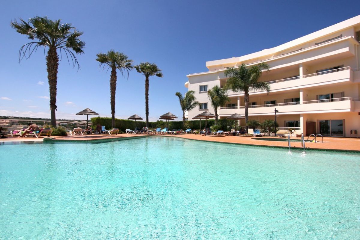 Vila Mos - Beach Resort Lagos Kültér fotó