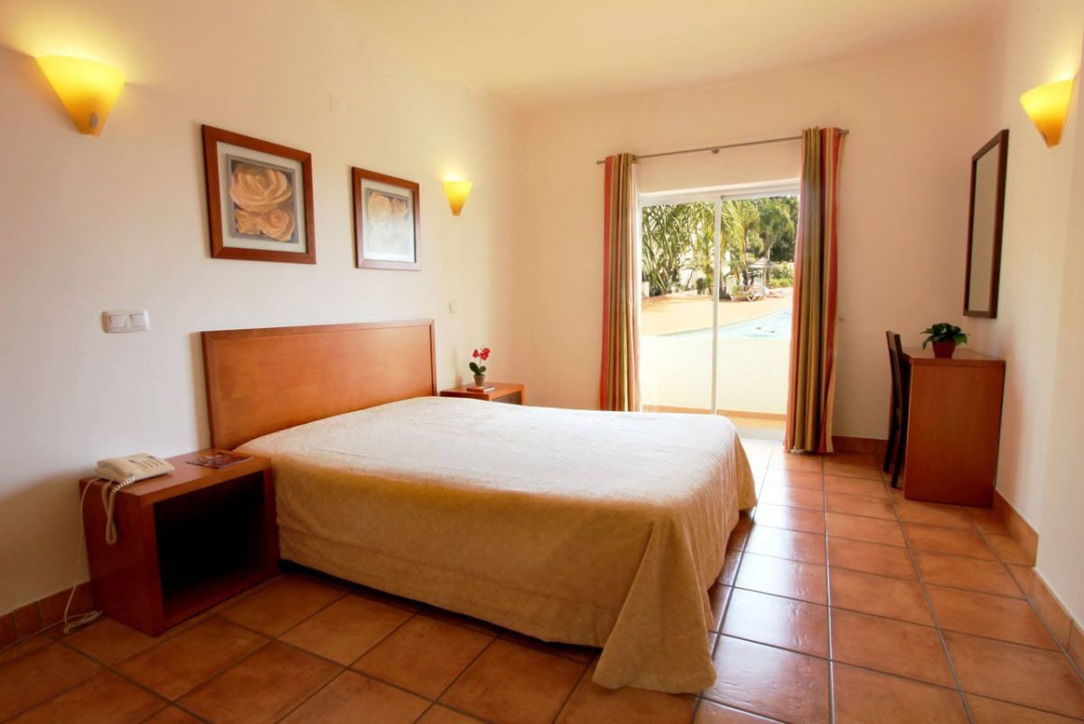 Vila Mos - Beach Resort Lagos Kültér fotó